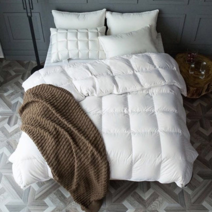 Одеяло пуховое двуспальное Prestij Textile (200х220) Одеяло пуховое двуспальное Prestij Textile (200х220)
