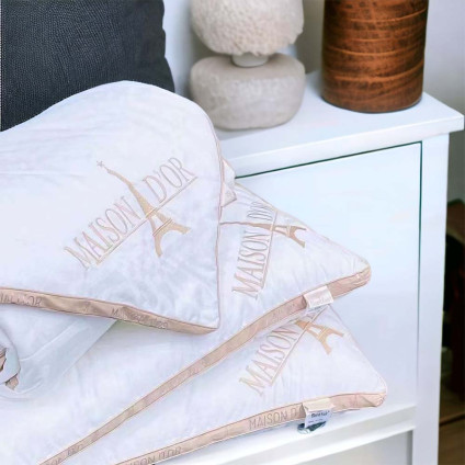 Одеяло бамбук Maison Dor (200х220) Одеяло бамбук Maison Dor (200х220)